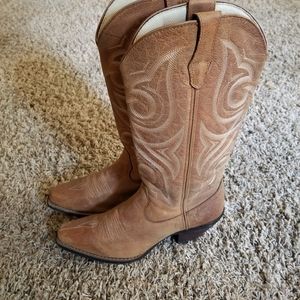 WOMEN'S DURANGO BOOTS SIZE 8.5